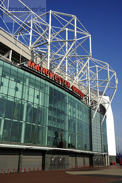 Haupteingang bei Manchester United Football Club Stadium  Old Trafford  Manchester  England  Vereinigtes Königreich  Europa