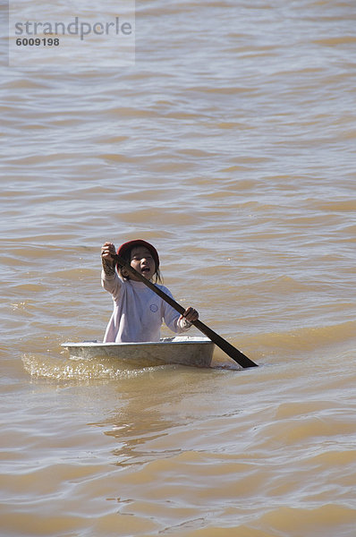 Tonle Sap See  vietnamesischen Boat People  in der Nähe von Siem Reap  Kambodscha  Indochina  Südostasien  Asien