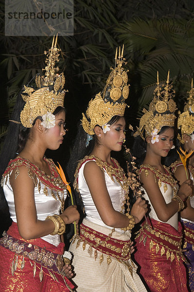 Apsara-Tänzerinnen  Siem Reap  Kambodscha  Indochina  Südostasien  Asien