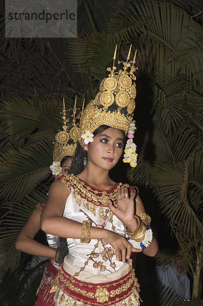 Apsara-Tänzerinnen  Siem Reap  Kambodscha  Indochina  Südostasien  Asien