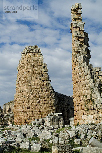 Römische Ruinen  Perge  Anatolien  Türkei  Kleinasien  Eurasien