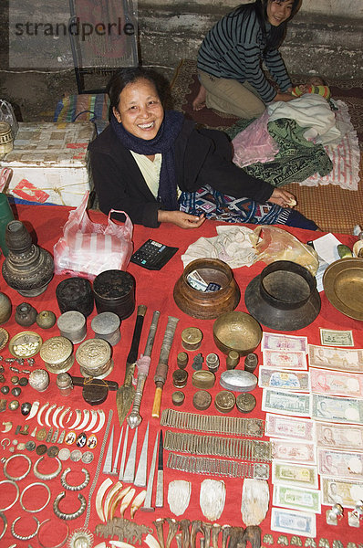 Nachtmarkt  Luang Prabang  Laos  Indochina  Südostasien  Asien