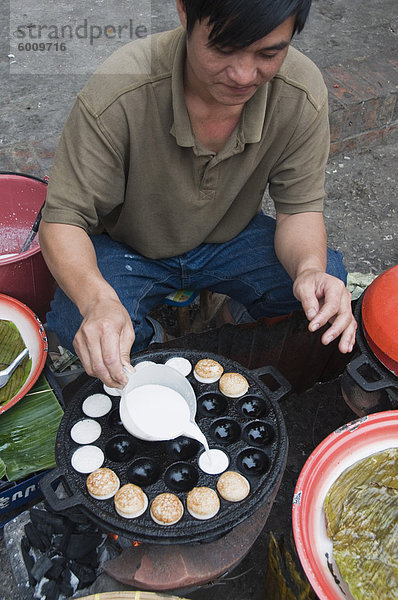 Morgen Lebensmittelmarkt  Luang Prabang  Laos  Indochina  Südostasien  Asien