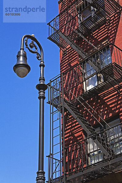 Gebäude fire Escape in Greenwich Village  Downtown Manhattan  New York City  New York  Vereinigte Staaten von Amerika  Nordamerika