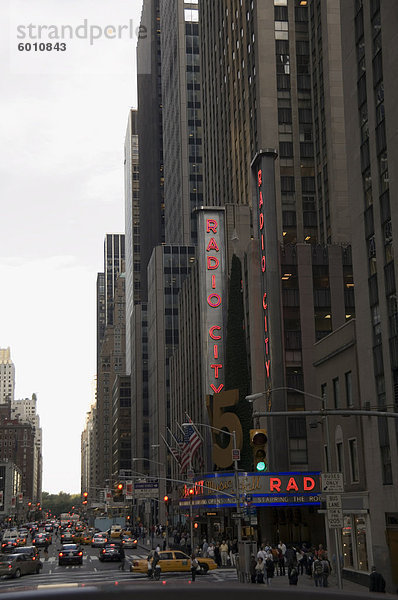 Radio City Music Hall in Manhattan  New York  New York State  Vereinigten Staaten von Amerika  Nordamerika
