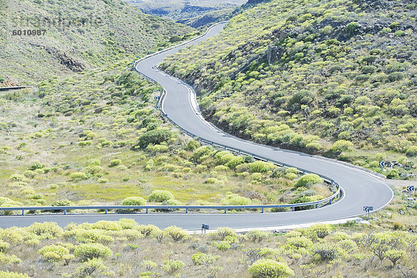 Kurvenreiche Straße  Gran Canaria  Kanarische Inseln  Spanien  Atlantik  Europa