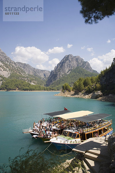 Touristische Boote  Green Canyon  Oymapinar See  Manavgat  Antalya Gebiet  Anatolien  Türkei  Kleinasien  Eurasien
