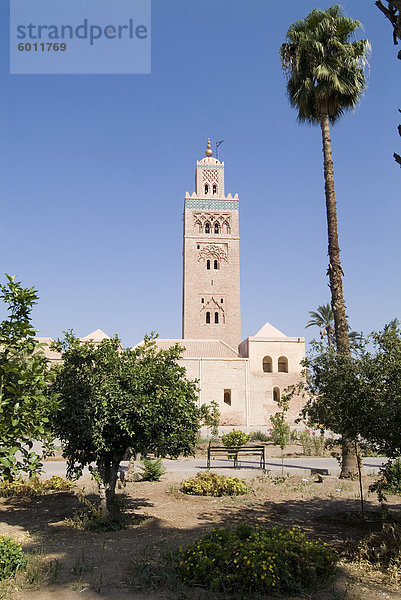 Koutoubia-Minarett (Buchhändler Moschee)  Marrakesch  Marokko  Nordafrika  Afrika