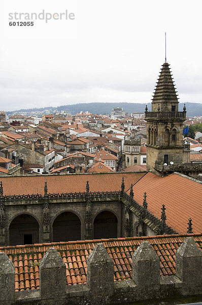 Kreuzgang aus Dach der Kathedrale von Santiago  UNESCO-Weltkulturerbe  Santiago De Compostela  Galicien  Spanien  Europa