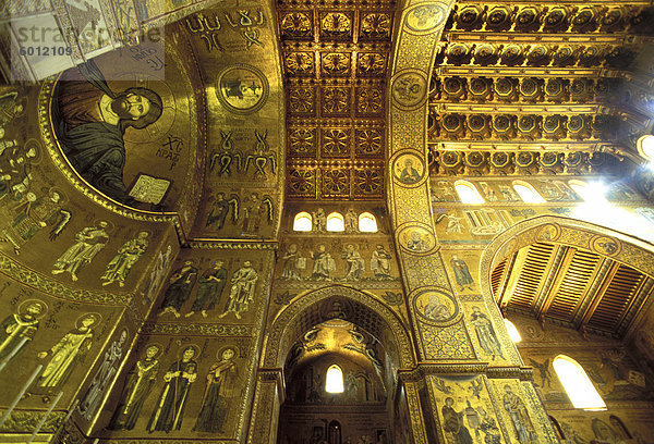 Kathedrale innen  Monreale  Palermo  Sizilien  Italien  Europa