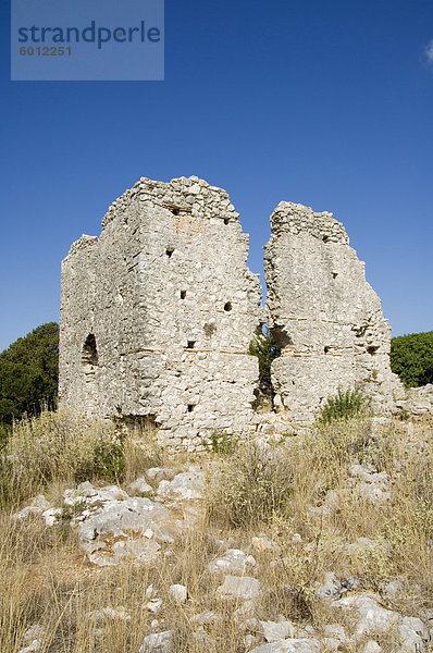 Alte ruinierte Kirche  Fiskardo  Kefalonia (Cephalonia)  Ionische Inseln  Griechenland  Europa