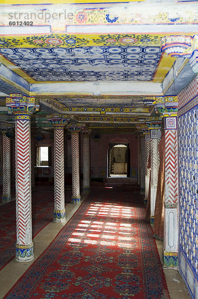 Lackierte Innenraum der Juna Mahal Fort  Dungarpur  Rajasthan Indien  Asien