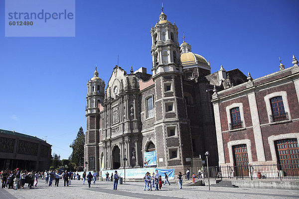 Basilika  unsere Dame von Guadalupe  der am meisten besuchten katholischen Schrein in Nord-und Südamerika  Mexiko-Stadt  Mexiko  Nordamerika & # 10