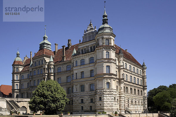 Renaissance-Schloss  Güstrow  Mecklenburg-Vorpommern  Deutschland  Europa