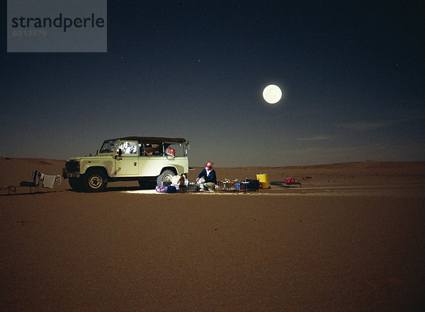 Sahara-Wüste in der Nacht  Algerien  Nordafrika  Afrika