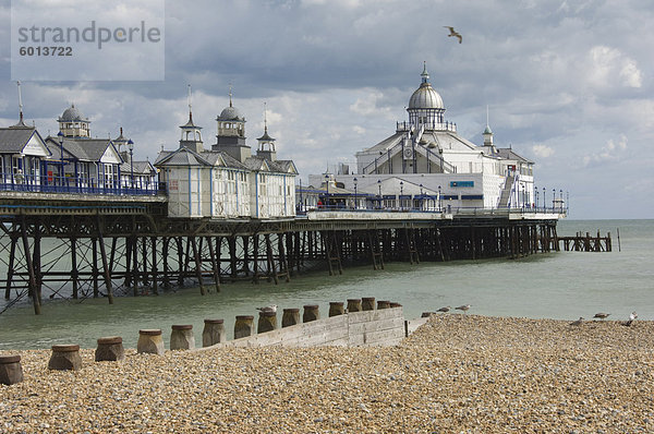 Der Pier in Eastbourne  East Sussex  England  Vereinigtes Königreich  Europa