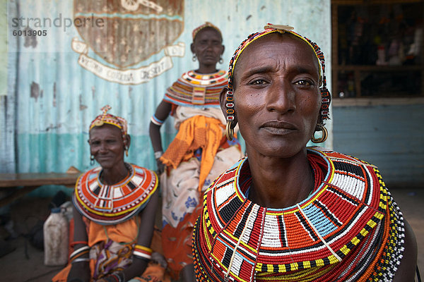Frauen aus der Samburu Stammes  Rift Valley  nördliche Kenia  Ostafrika  Afrika