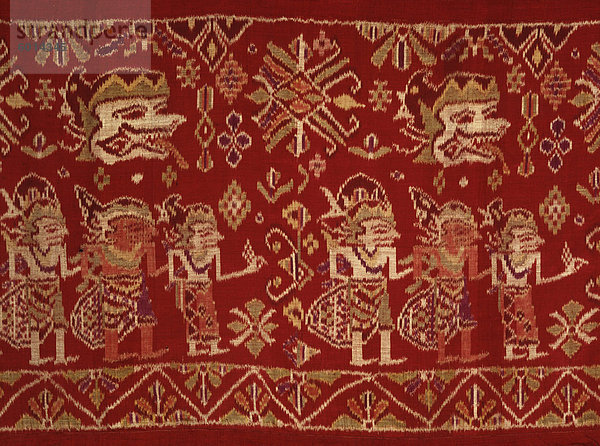 Zeremonielle Ikat mit Wayang-Figuren  Klungkrung  Bali  Indonesien  Südostasien  Asien