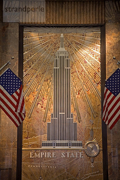 Wand Detail des Empire State Building lobby  Midtown Manhattan  New York City  New York  Vereinigte Staaten  Nordamerika
