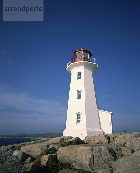Leuchtturm in Peggys Cove nahe Halifax in Nova Scotia  Kanada  Nordamerika