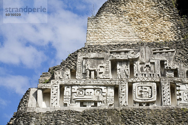 Fries auf 130 ft hohe El Castillo  Xunantunich Ruinen  San Ignacio  Belize  Zentralamerika