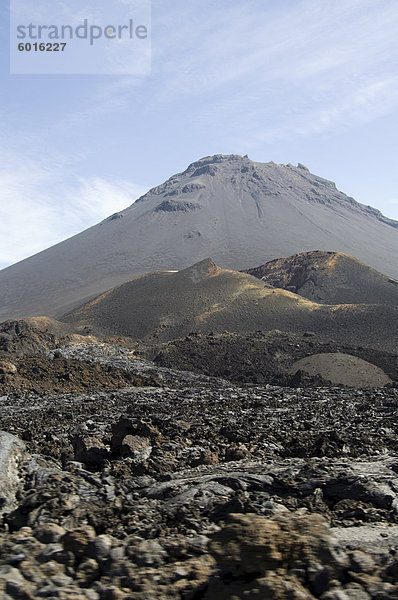 Der Vulkan Pico de Fogo im Hintergrund  Fogo (Feuer)  Kapverdische Inseln  Afrika