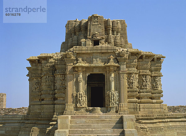 Adbhutanatha-Tempel  Shiva gewidmet und stammt aus dem 15. Jahrhundert  Chittorgarh Fort  Bundesstaat Rajasthan  Indien  Asien