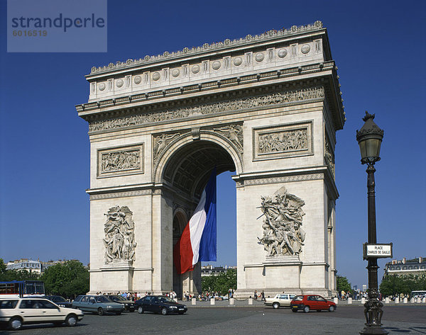 Der Arc de Triomphe  Paris  Frankreich  Europa