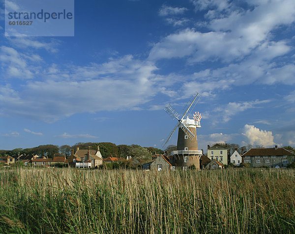 Windmühle bei Cley-weiter-der-Sea  Norfolk  England  Vereinigtes Königreich  Europa