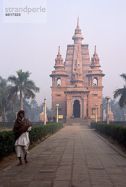 Tempel  Mulagandha Vihara  Sarnath  Indien  Asien