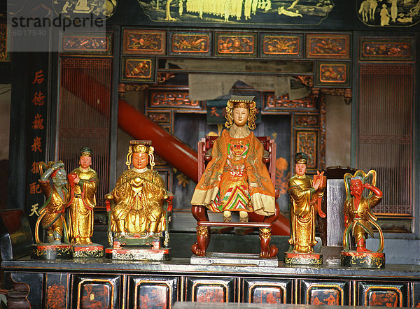 Der Altar in Tokong Cheng Hoon (barmherzigen Cloud) Tempel  Melaka  Malaysia  Südostasien  Asien