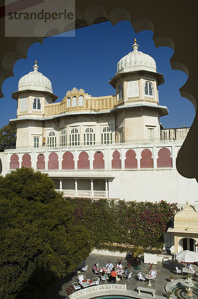 Staatliche Shiv Niwas Palace  einem ehemaligen königlichen Gasthauses und jetzt ein Hotel  Udaipur  Rajasthan  Indien  Asien