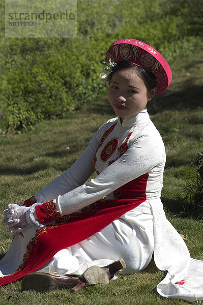 Vietnamesisch traditionelles Kleid  Sapa  Nord-Vietnam  Südostasien  Asien