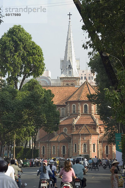 Kathedrale Notre-Dame  Ho-Chi-Minh-Stadt (Saigon)  Vietnam  Südostasien  Asien