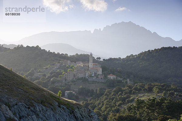 Soveria Dorf in der Nähe von Corte  Korsika  Frankreich  Europa