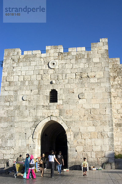 Damaskustor  alte Mauern umgebene Stadt  Jerusalem  Israel  Naher Osten