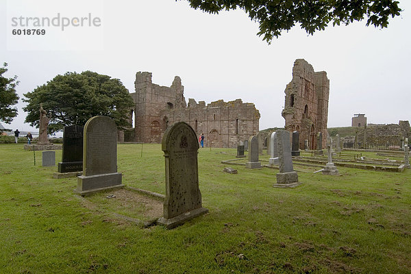 Lindisfarne Priory  Northumberland  England  Vereinigtes Königreich  Europa