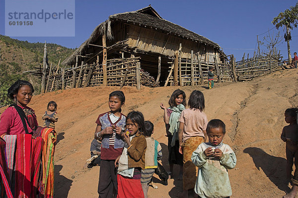 Kinder in Ann Village  Kengtung (Kyaing Tong)  Shan State  Myanmar (Birma)  Asien