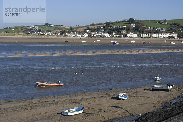 Ebbe an der Stadt von Appledore Blick in Richtung Instow  Devon  England  Vereinigtes Königreich  Europa