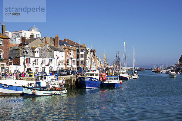 Altstadt und Hafen  Weymouth  Dorset  England  Vereinigtes Königreich  Europa