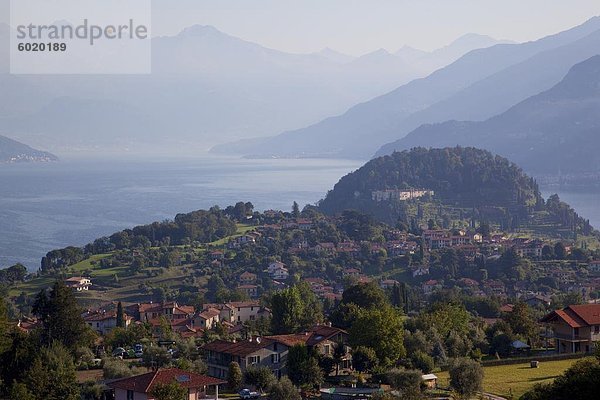 See und Berge  Bellagio  Comer See  Lombardei  italienische Seen  Italien  Europa