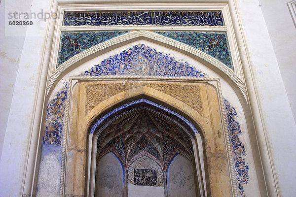 Mihrab in der Freitagsmoschee oder Masjet-eJam  gebaut im Jahr 1200 durch die Ghorid Sultan Ghiyasyddin auf dem Gelände einer früheren 10. Jahrhundert Moschee  Herat  Provinz Herat  Afghanistan  Asien