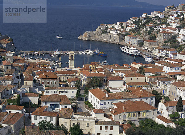 Hydra Hafen und Stadt  Hydra  griechische Inseln  Griechenland  Europa