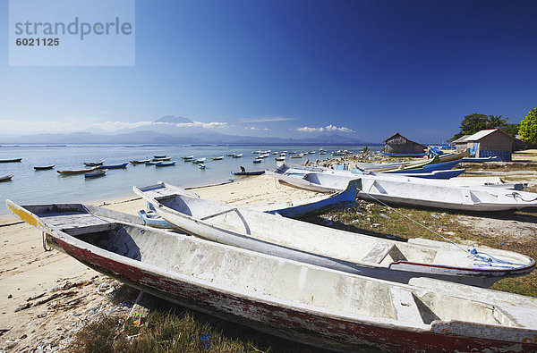 Boote im Fischerdorf  Nusa Lembongan  Bali  Indonesien  Südostasien  Asien