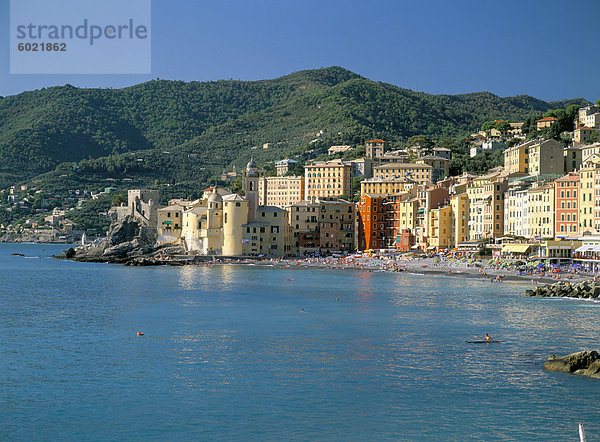 Direkt am Meer  Camogli  Ligurien  italienische Riviera  Italien  Europa