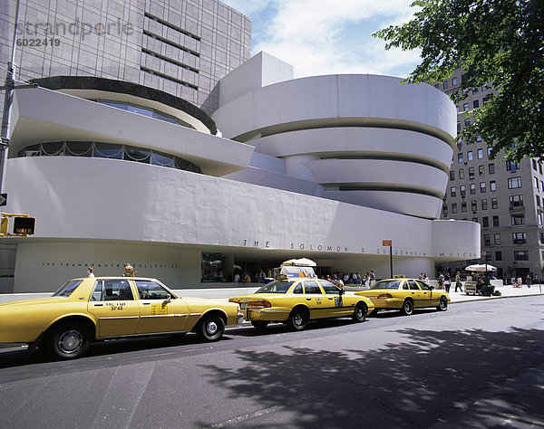 Guggenheim-Museum auf der 5th Avenue  New York City  New York State  Vereinigten Staaten von Amerika  Nordamerika