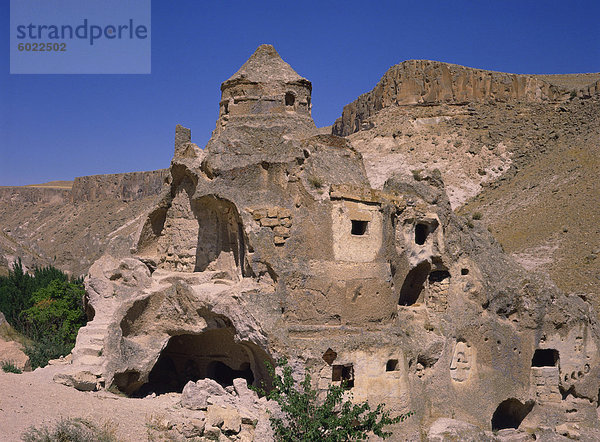 Kuppel Kirche innen und außen aus Weichgestein  im Soganli-Tal in Cappadocia  UNESCO Weltkulturerbe  Anatolien  Türkei  Kleinasien  Eurasia geschnitzt