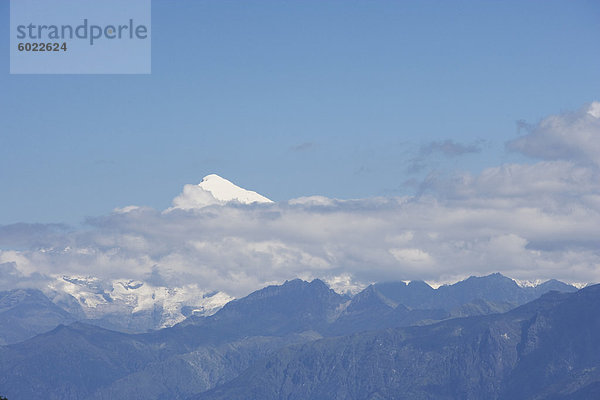 Blick vom Cheli La Pass von Bhutan die heiligsten Berg  Mount Jhomolhari  7314m  Himalaya  Bhutan  Asien