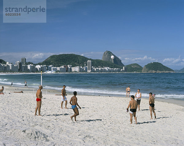 Copacabana Strand  Rio De Janeiro  Brasilien  Südamerika