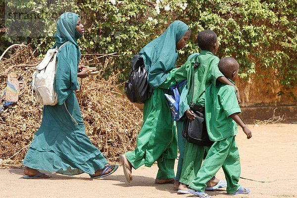 Muslimische Schulkinder  Lome  Togo  Westafrika  Afrika